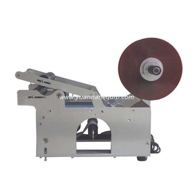 Semi-automatic Round Bottle Labeling Machine