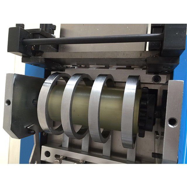 Automatic KN95 Mask Nose Bridge Clips Cutting Machine