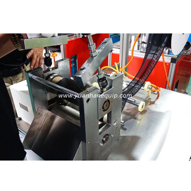 Ultrasonic Hand Gloves Manufacturing Machine
