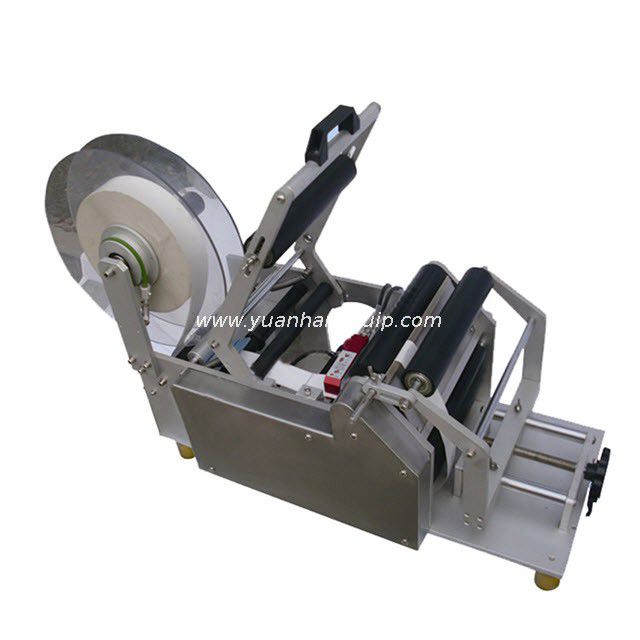 Semi-automatic Round Bottle Labeling Machine
