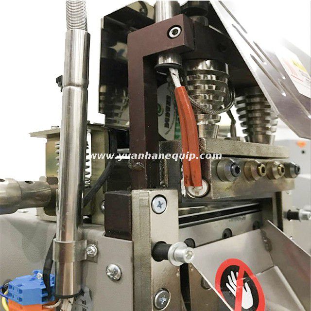 Economical Belt/Webbing Cutting Machine (fusible type)