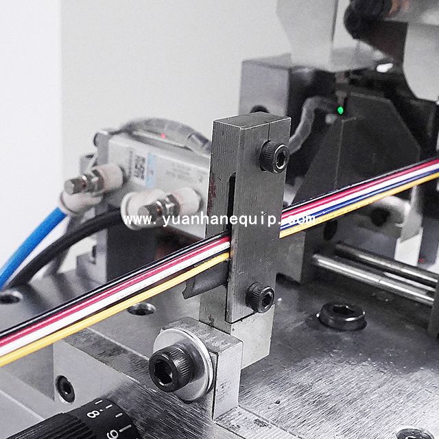 High Speed Wire Cutting Stripping Machine