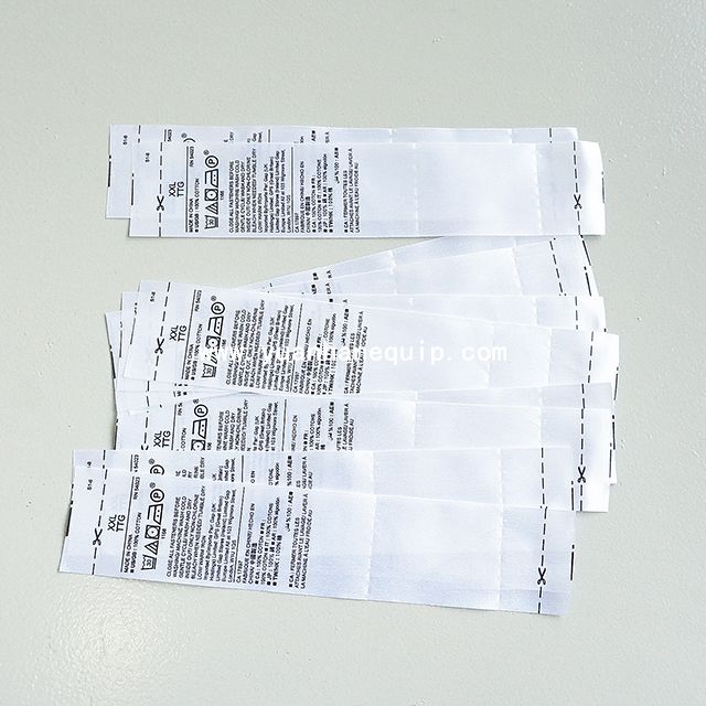 High Speed Ultrasonic Cloth Label Cutting Machine