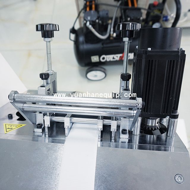 High Speed Ultrasonic Webbing Tape Cutting Machine