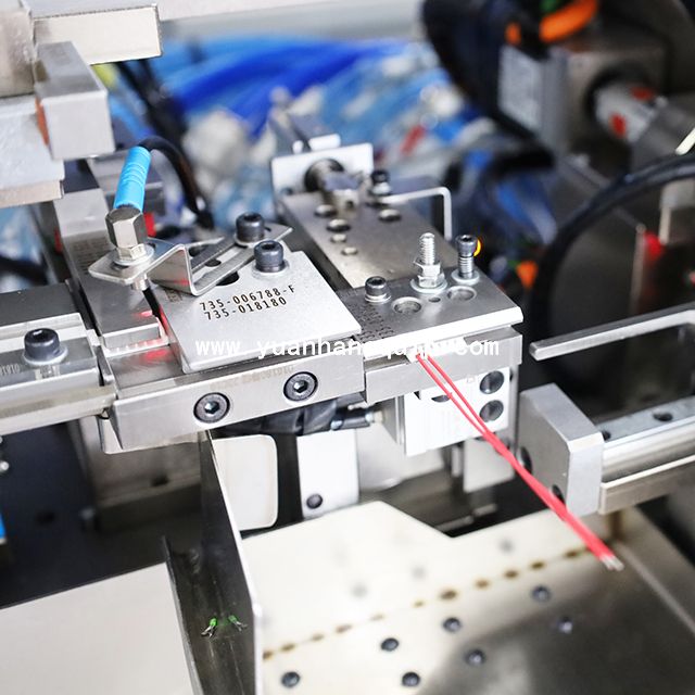 Wire Single Head Crimping Housing Inserting & Tinning Machine
