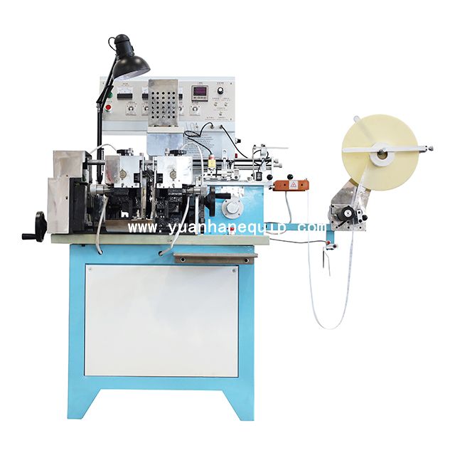 Clothing Label Cutting and Folding Machine
