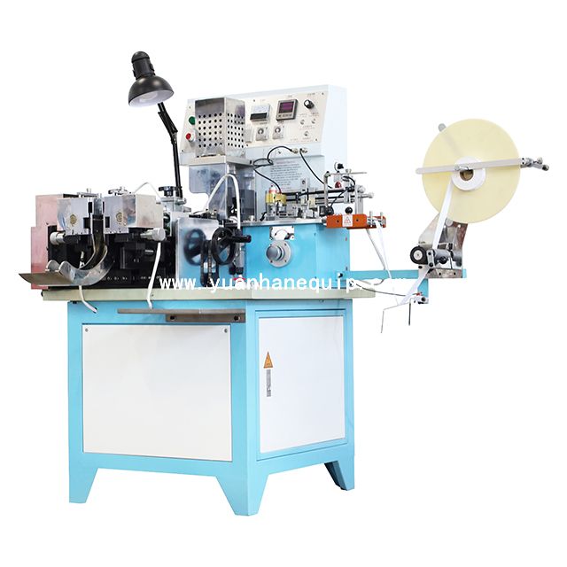 Clothing Label Cutting and Folding Machine