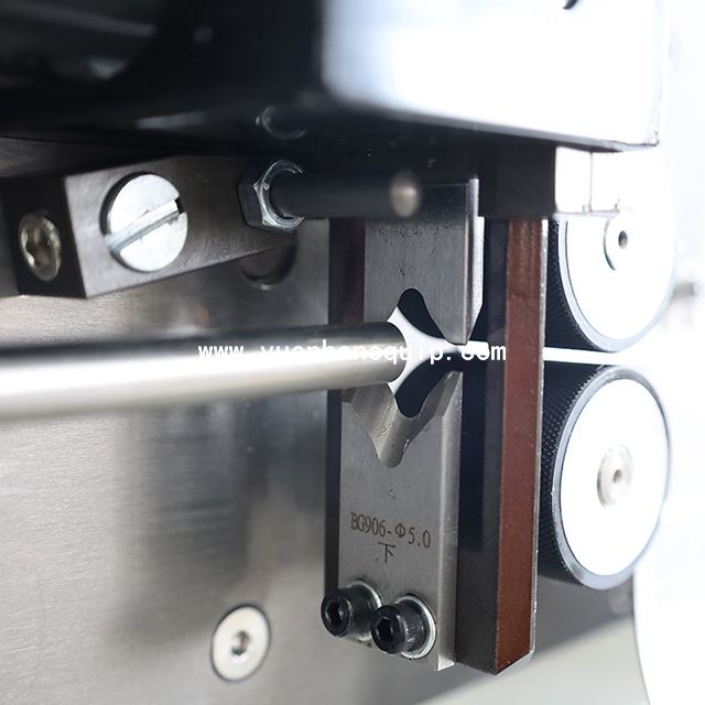 Fully Automatic Cable Cutting and Stripping Machine