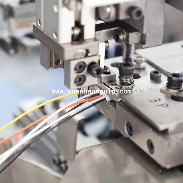 Cable Double-end Connector Housing Insertion Machine 