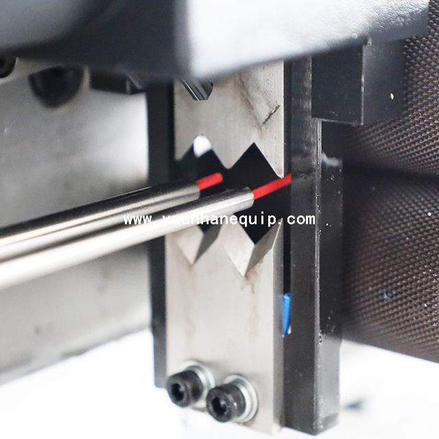 Two Wires Stripping and Twisting Machine