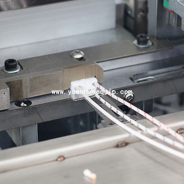 Cable Hot Stripping Crimping & Housing Insertion Machine