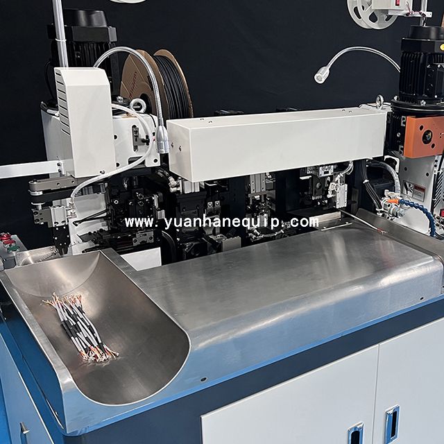 Multi-core Cable Shrinkable Tubing Inserting and Terminal Crimping Machine