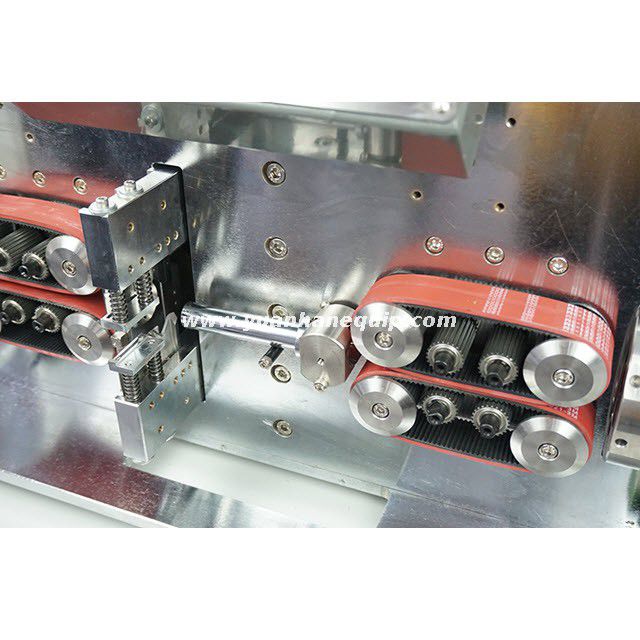 Cable Cutting and Outer Jacket Stripping Machine