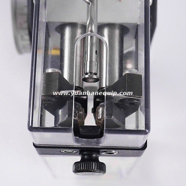 Pneumatic Wire and Cable Stripping Machine