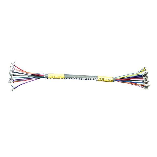 Multi-core Cable Crimping and Shrinkable Tubing Inserting Machine